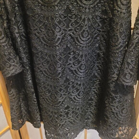 H&M Divided Womens Black Floral Lace Lined Dress Sz 4 NWT - Picture 2 of 9